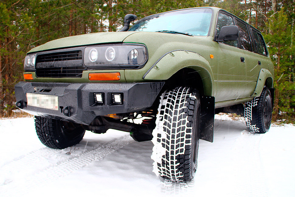 Силовой бампер на Land Cruiser 80
