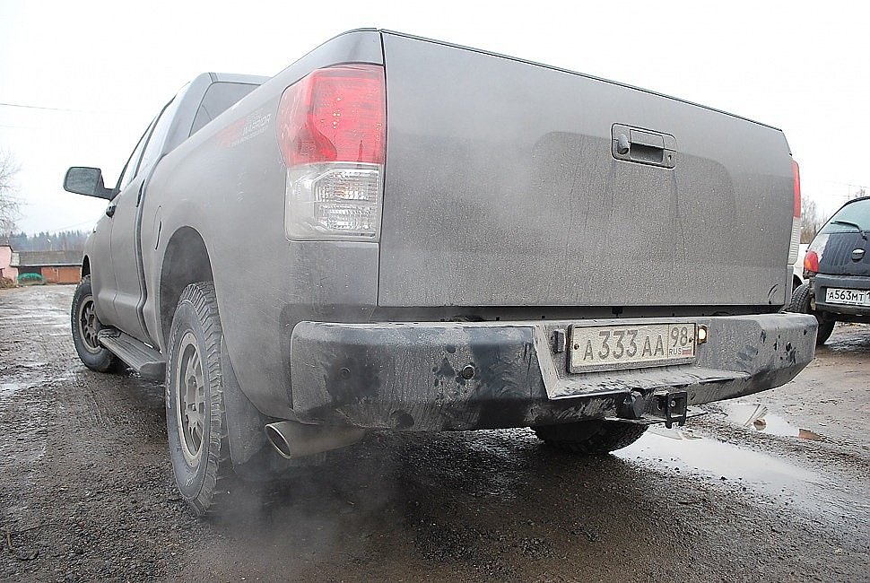 Силовой задний бампер Toyota Tundra