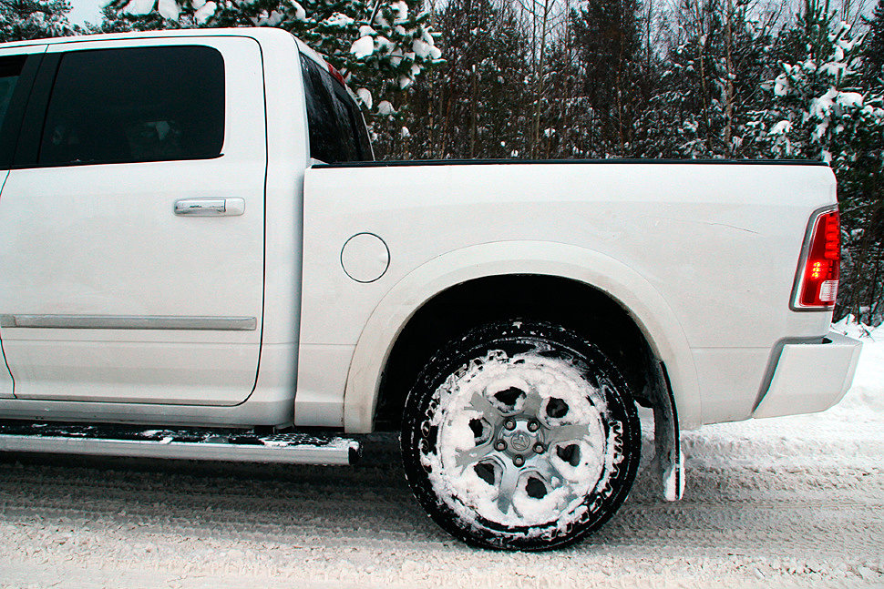 Силовой бампер задний для Dodge Ram