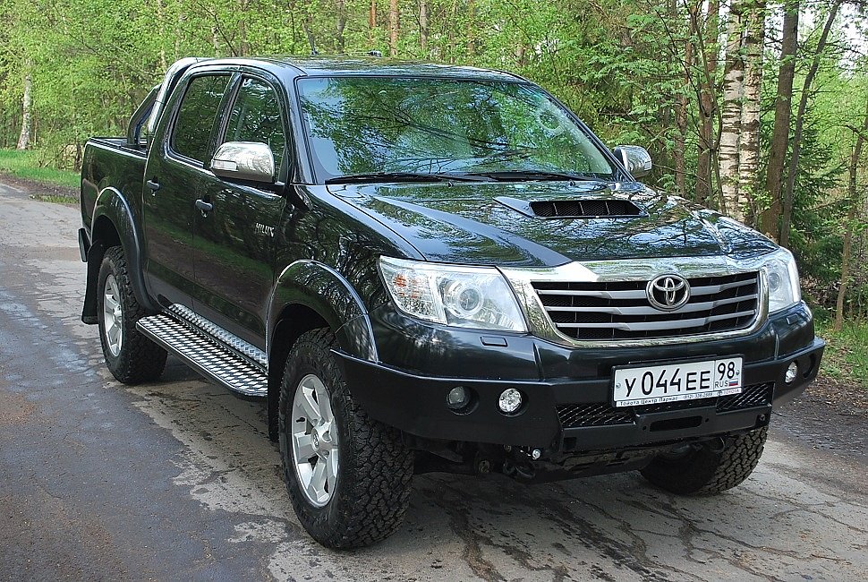 Cиловые бамперы Toyota Hi-lux серия Л