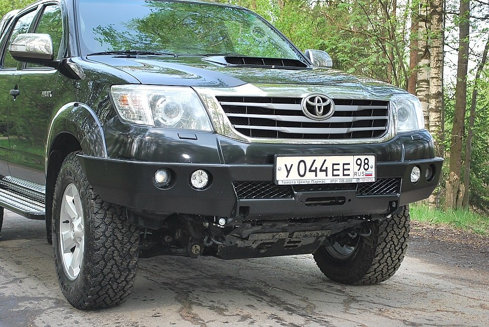 Cиловые бамперы Toyota Hi-lux серия Л