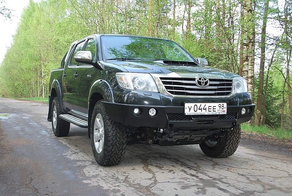 Cиловые бамперы Toyota Hi-lux серия Л