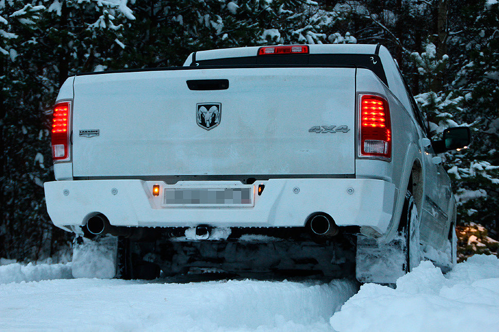 Силовой бампер задний для Dodge Ram