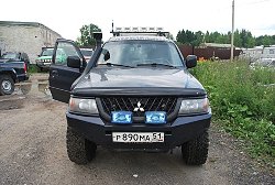 Передний силовой бампер Mitsubishi Pajero Sport, Montera