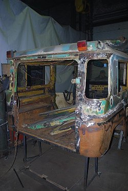 Toyota Land Cruiser 40 реставрируем, ставим мосты Toyota Land Cruiser 80, лифтуем
