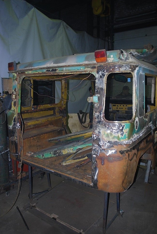 Toyota Land Cruiser 40 реставрируем, ставим мосты Toyota Land Cruiser 80, лифтуем