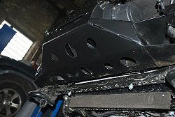 Toyota Tundra 2012 год, 5.7 L, лебедки Master Winch 12500 спереди и сзади в штатных бамперах, Боди лифт 5см, защита днища 8мм алюминий, пневмо подвеска, свет Prolight, колеса 35*12,5*18,
силовой обвес, лаборатория полного привода, площадка под лебедку, защита днища, боди лифт, лебедка в штатный бампер