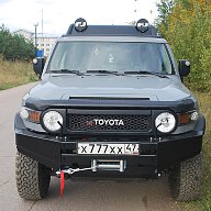 Силовой бампер на Fj Cruiser