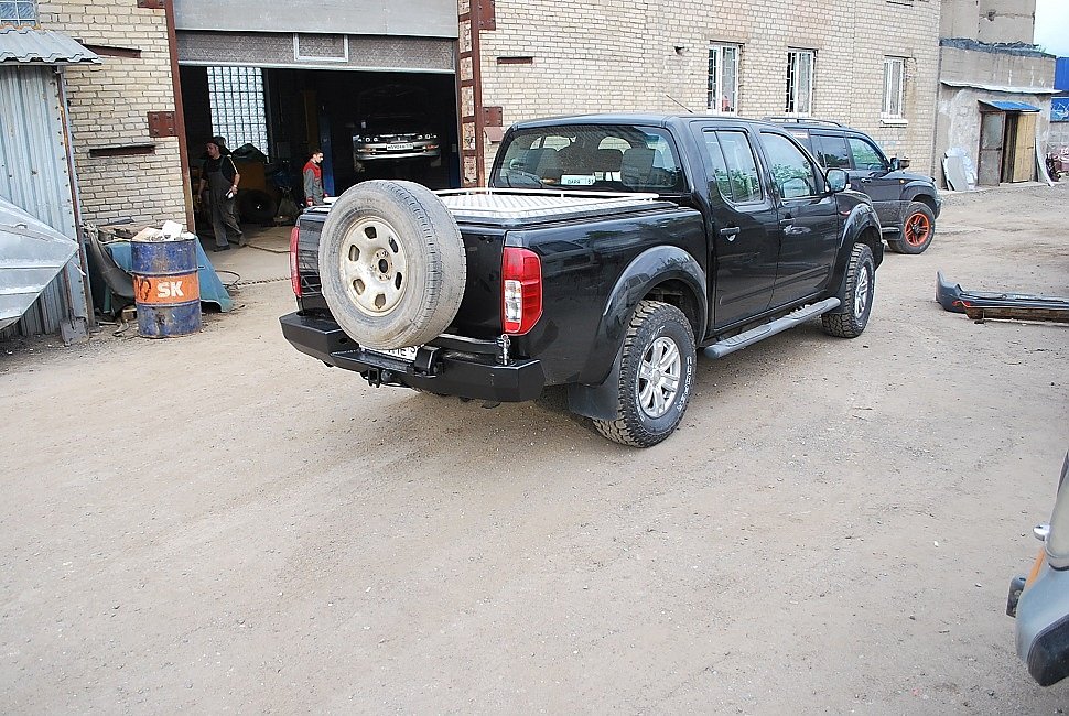 Nissan Navara силовой обвес (передний силовой бампер, задний силовой бампер, защита  днища, боди лифт кузова)Передний силовой бампер Nissan Navara, производства компании "Тамерлан"