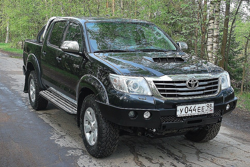 Cиловые бамперы Toyota Hi-lux серия Л