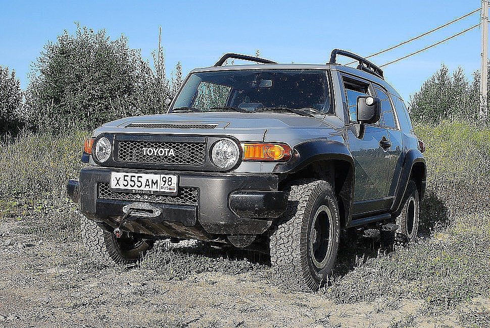 Площадка под лебедку в штатный бампер FJ Cruiser