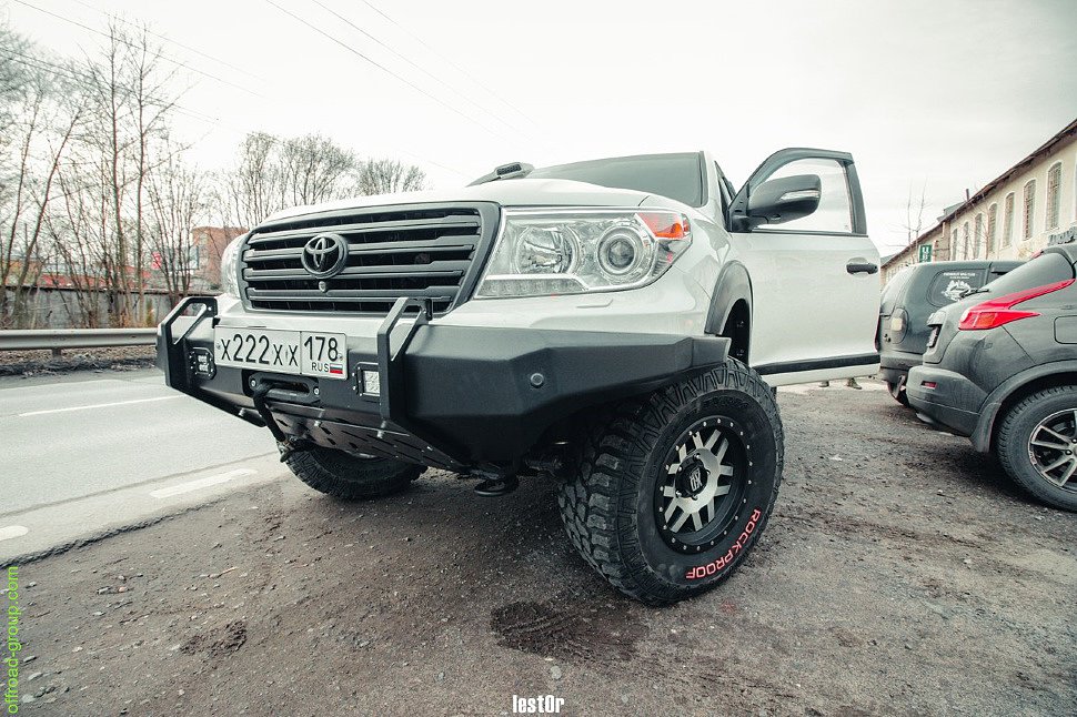 Силовой бампер Land Cruiser 200