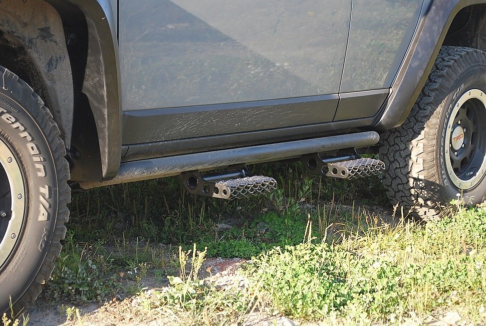 Подножка FJ Cruiser