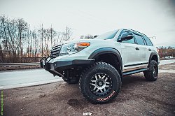 Силовой бампер Land Cruiser 200