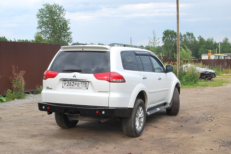 Силовой бамперзадний Mitsubishi Pajero Sport II
