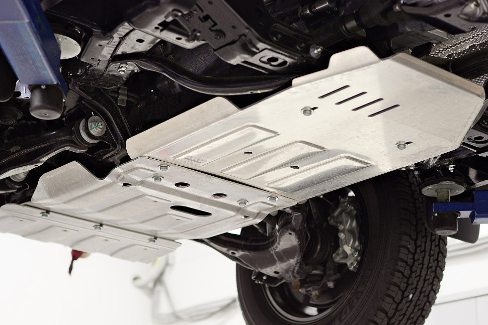 Силовой обвес Toyota Land Cruiser Prado 150 защита днища