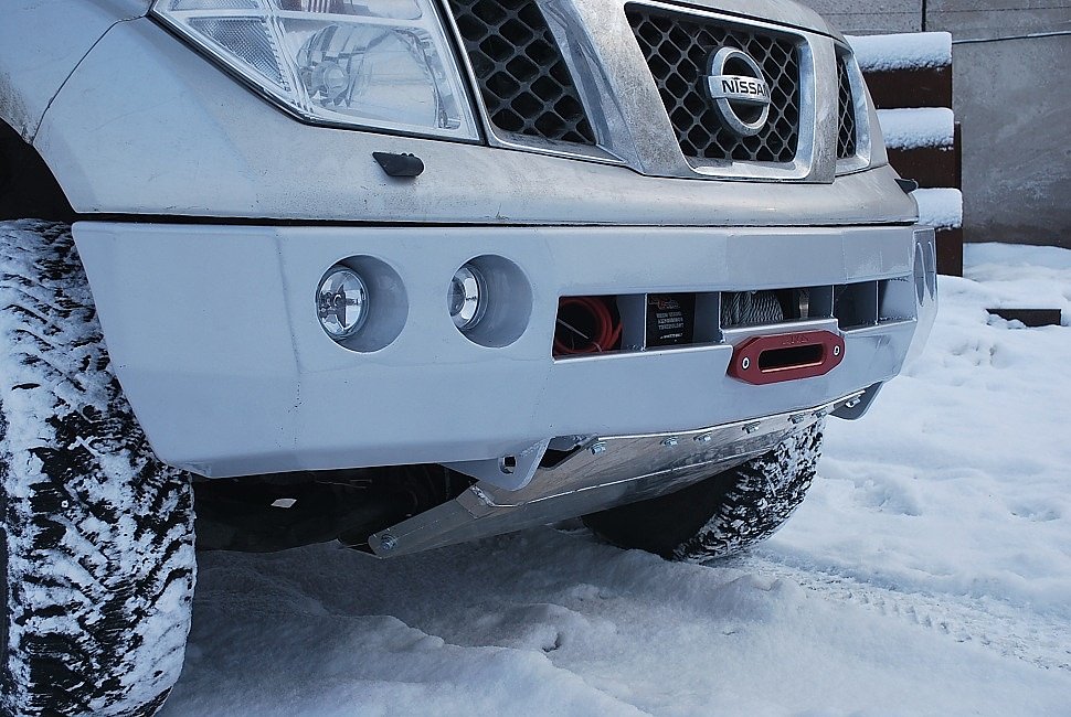 Nissan Navara силовой обвес (передний силовой бампер, задний силовой бампер, защита  днища, боди лифт кузова)Передний силовой бампер Nissan Navara, производства компании "Тамерлан"