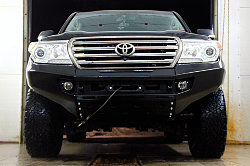 Силовой бампер для Land Cruiser 200 Rhino