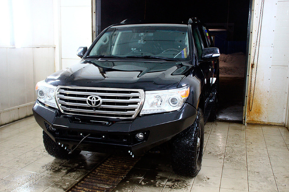 Силовой бампер для Land Cruiser 200 Рино