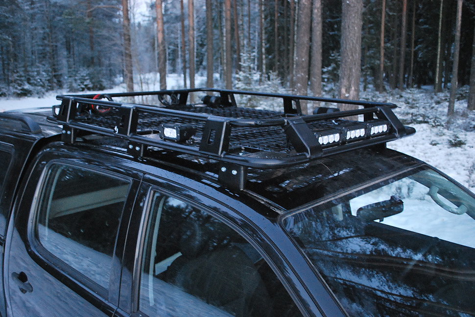 Силовой обвес Toyota Hilux экспедиционный багажник