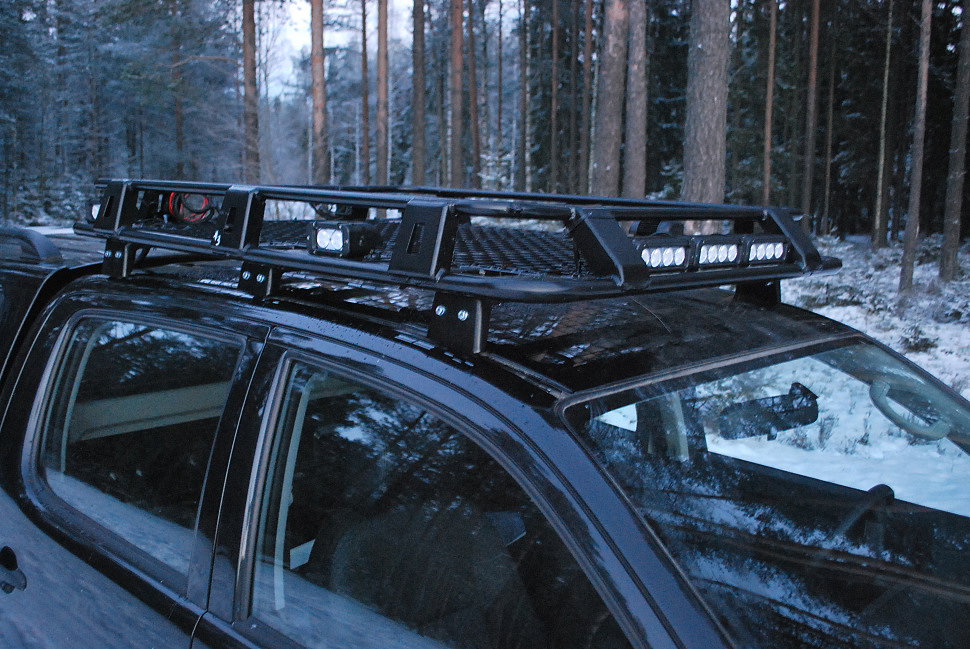 Силовой обвес Toyota Hilux экспедиционный багажник