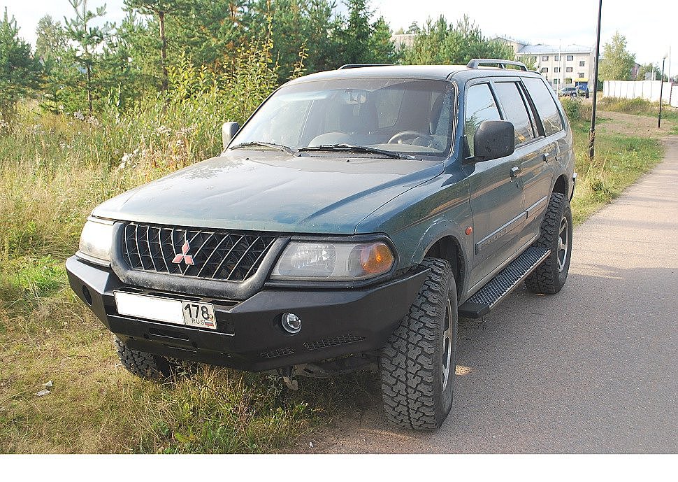 Силовой бампер Pajero sport, Montero