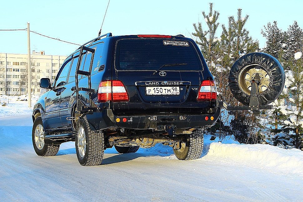 Силовой бампер задний Toyota Land Cruiser 100