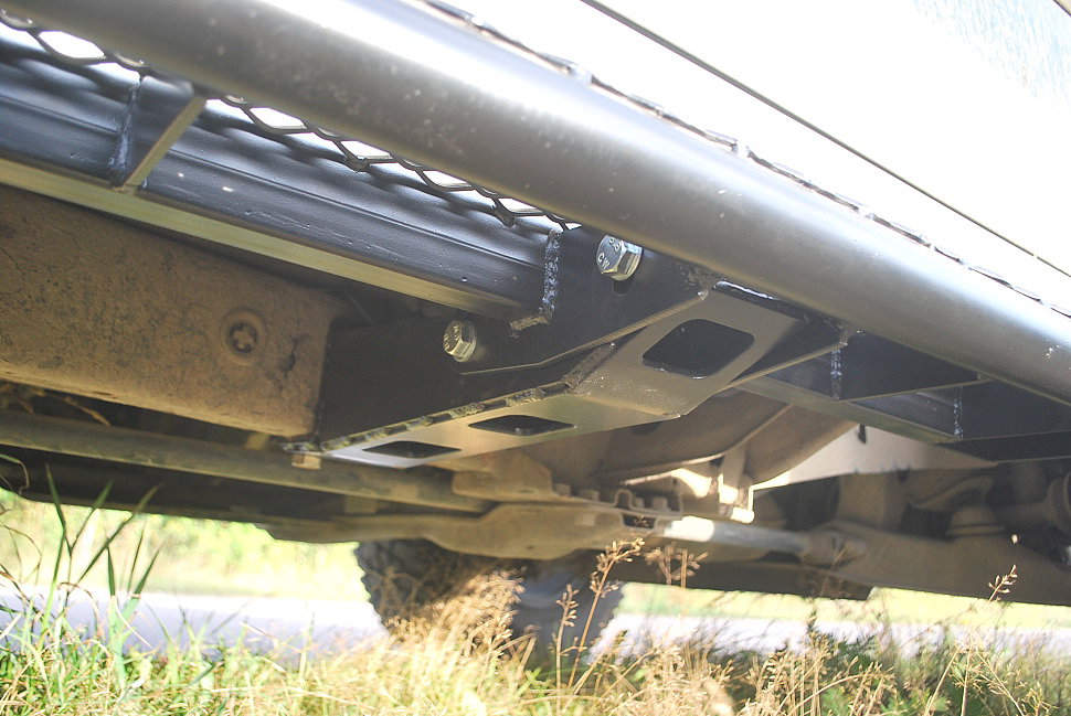 Силовые пороги для Pajero sport, Montero sport