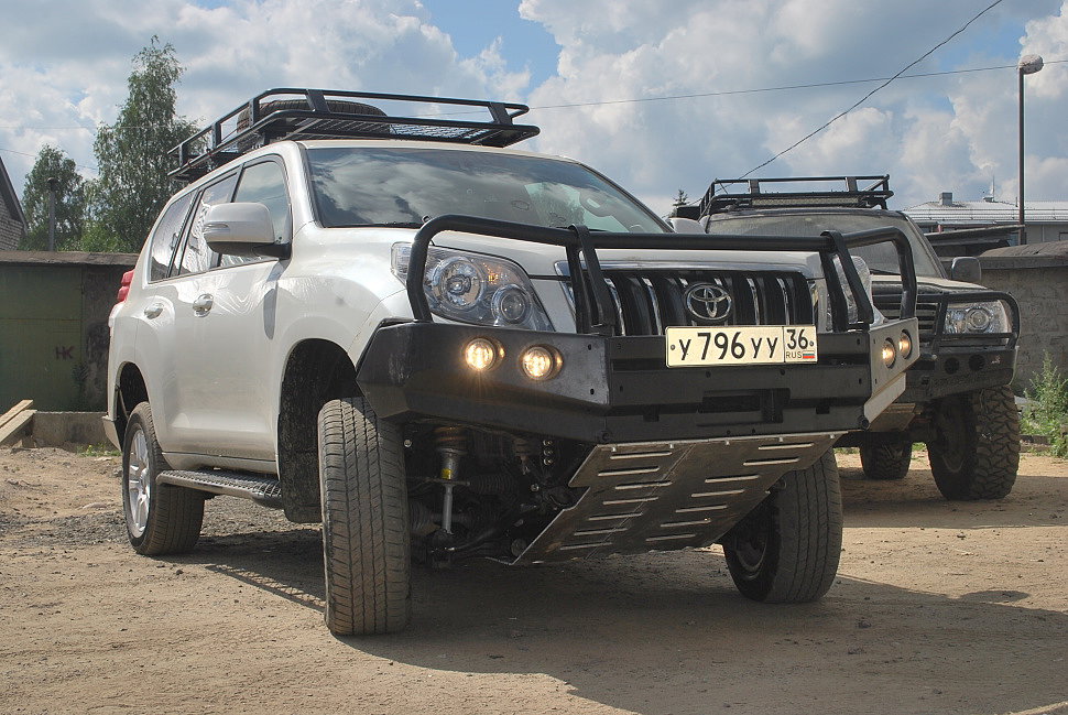 Силовой обвес Toyota Land Cruiser Prado 150 передний бампер