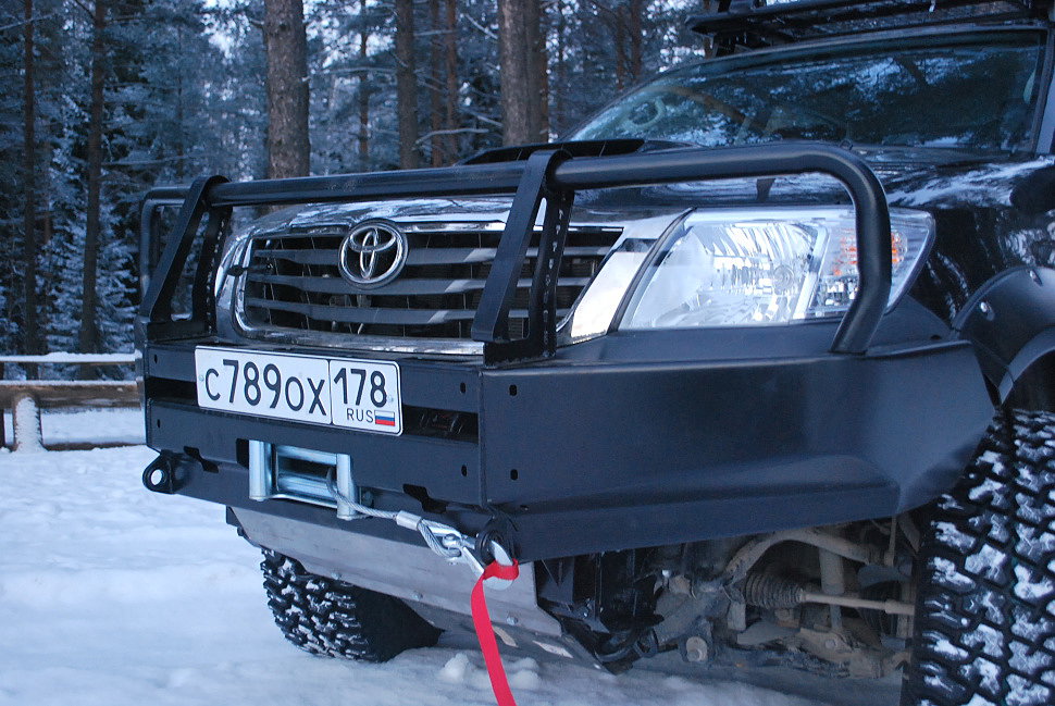 Силовой обвес Toyota Hilux передний бампер, лебёдка
