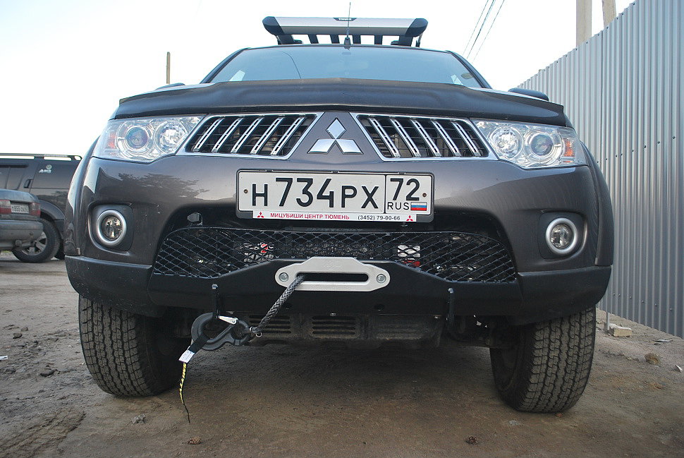 лебедка в штатный бампер pajero