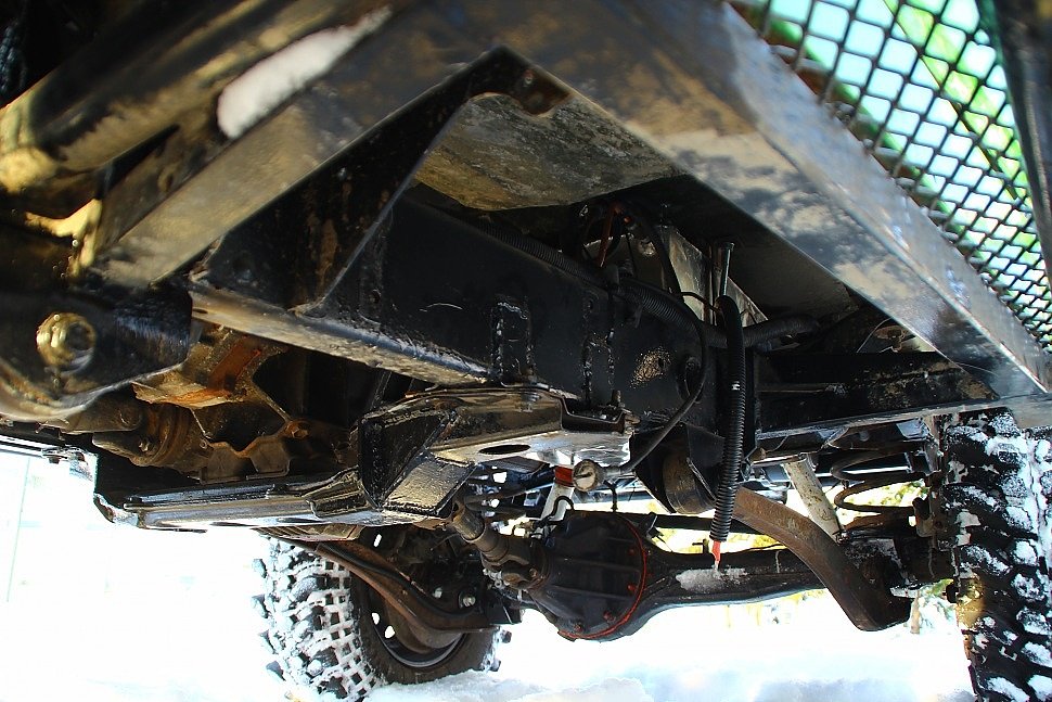 Замена КПП на Toyota Land Cruiser 40 (bj 40)

Лабораторией полного привода была произведена замена КПП на  КПП от Land Cruiser 105.