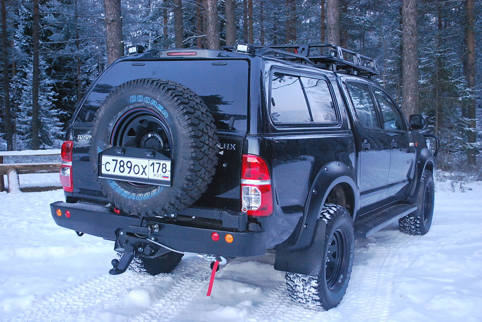 Силовой обвес Toyota Hilux задний бампер, пороги, экспедиционный багажник