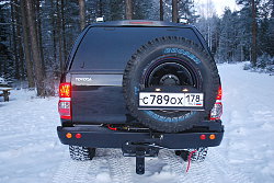 Силовой обвес Toyota Hilux задний бампер, калитка