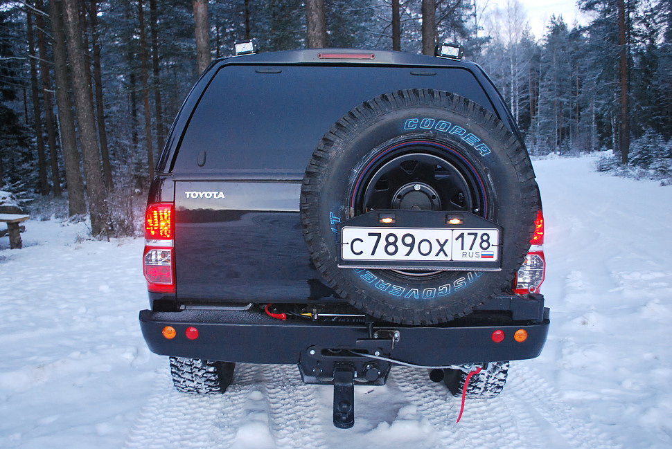 Силовой обвес Toyota Hilux задний бампер, калитка