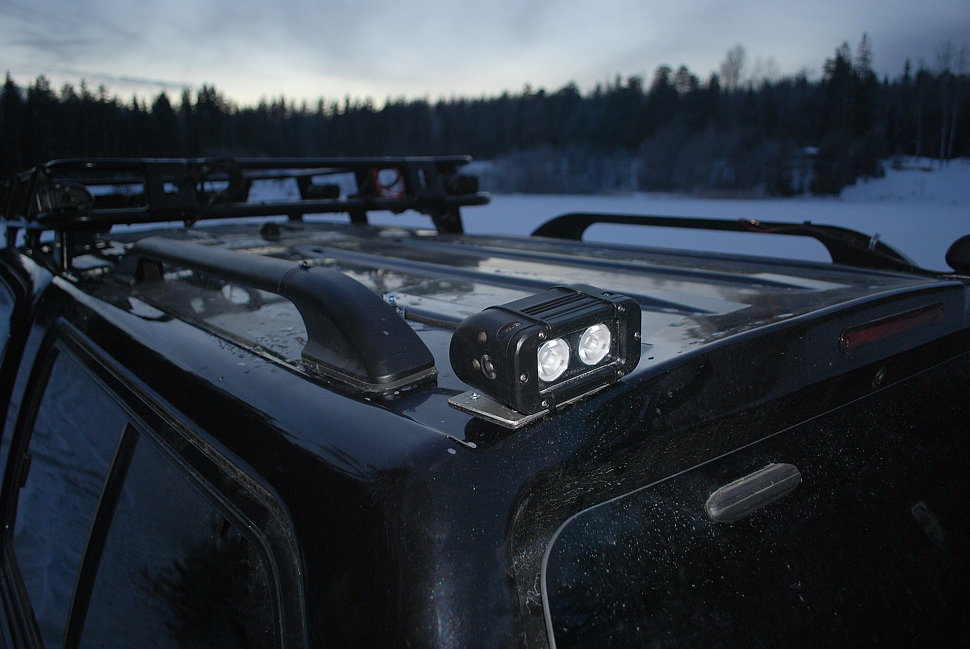 Силовой обвес Toyota Hilux экспедиционный багажник, прожекторы