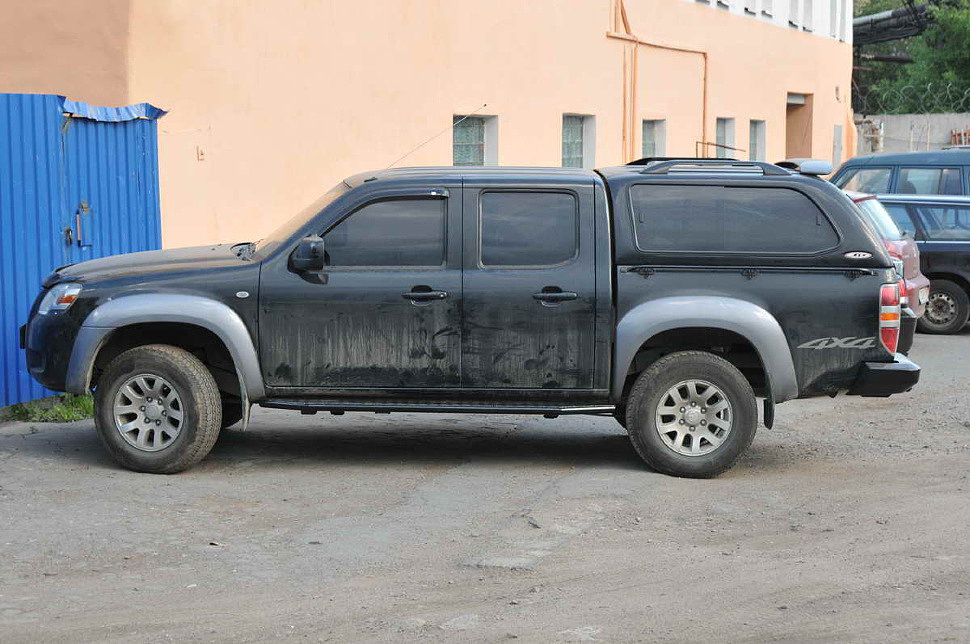 Силовые пороги  Mazda BT50