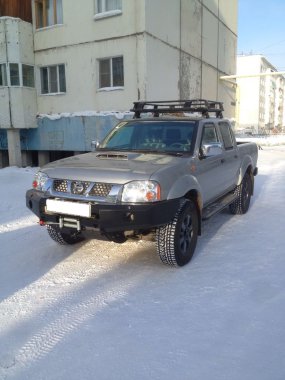 Силовой бампер передний Nissan NP300 