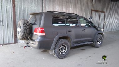 Калитка запасного колеса и площадка под лебедку в штатный бампер Toyota Land Cruiser 200