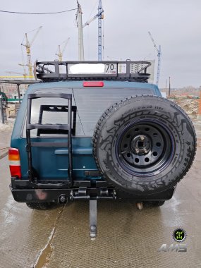 Силовой бампер задний Jeep Grand Cherokee XJ