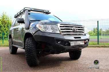Силовой бампер передний Toyota Land Cruiser 200 до 2016 (серия Рино)