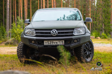 Силовой бампер передний Volkswagen Amarok (серия Рино)